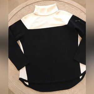 Talbots Turtleneck Color Block Ivory Black Thermolite Sweater Petite Medium